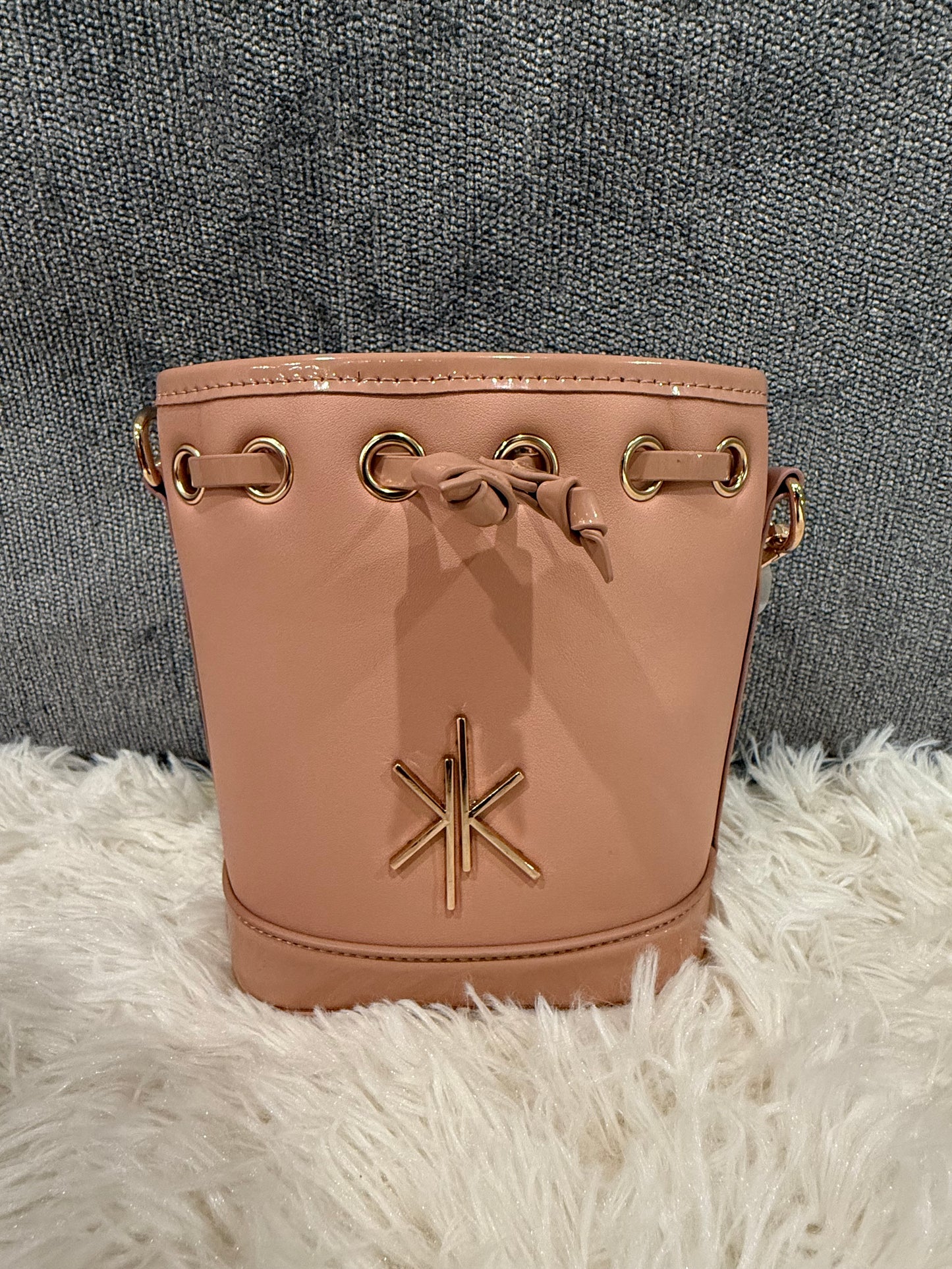 Mini Bucket: Nude